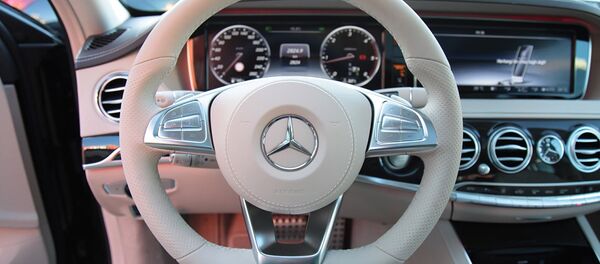 Руль автомобиля Mercedes Руль автомобиля Mercedes - Sputnik Беларусь