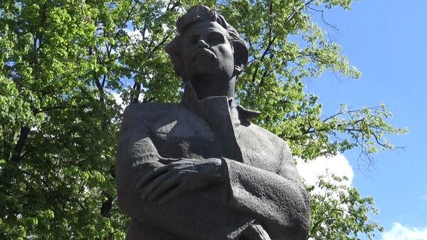 Помнік Максіму Багдановічу - Sputnik Беларусь