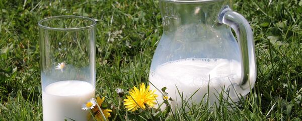 Молоко в кувшине, архивное фото - Sputnik Беларусь