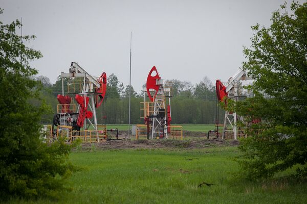 Добыча нефти - Sputnik Беларусь