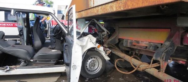 ДТП в Минске: столкнулись Жигули и тягач, деблокирована женщина - Sputnik Беларусь