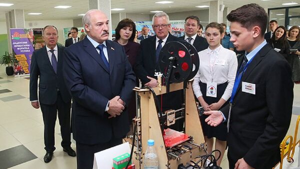 Гимназист показал президенту 3D-принтер собственной разработки - Sputnik Беларусь