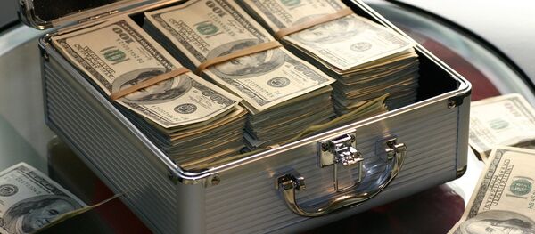 Чемодан с долларами, архивное фото - Sputnik Беларусь