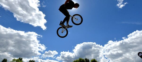 Веласіпедыст, архіўнае фота Веласіпедыст, архіўнае фота - Sputnik Беларусь