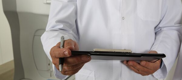 Врач в больнице, архивное фото - Sputnik Беларусь