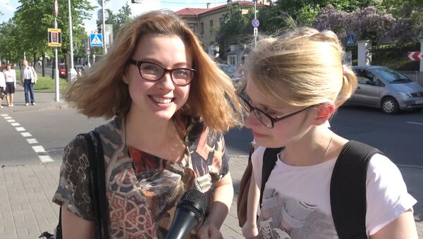 Видеофакт: минчанки в День блондинок спели I Wanna Be Loved by You - Sputnik Беларусь