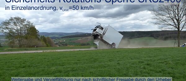 Антитеррористическая инновация: заграждение ломает мчащиеся грузовики - Sputnik Беларусь