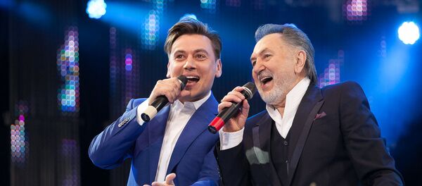 Перед публикой выступили известные белорусские звезды, такие как Руслан Алехно - Sputnik Беларусь