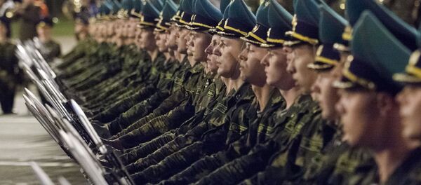 Тренировка роты почетного караула - Sputnik Беларусь