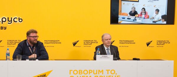 Телемост ко Дню русского языка - Sputnik Беларусь