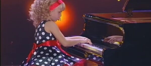 Семилетняя пианистка из Солигорска откроет Джазовые вечера в Минске - Sputnik Беларусь