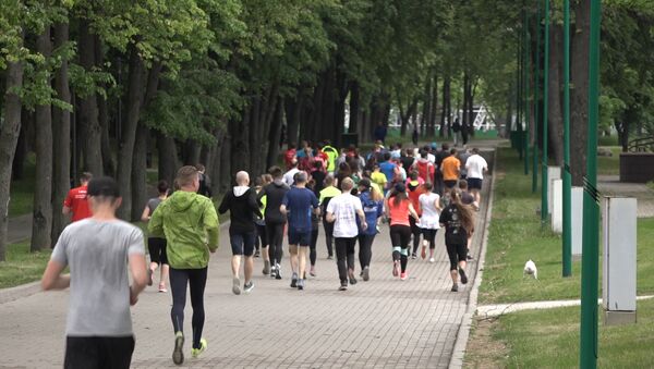 Всемирный день бега отметили участники движения #followminsk - Sputnik Беларусь