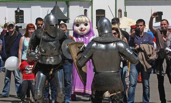 Рыцарские бои у Ратуши - Sputnik Беларусь