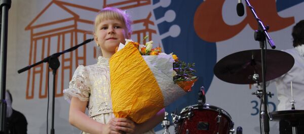 Сафія Курловіч зрабіла фурор на адкрыцці Джазавых вечароў Сафія Курловіч зрабіла фурор на адкрыцці Джазавых вечароў - Sputnik Беларусь