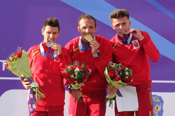 В мужском индивидуальном зачете все призовые места заняли испанские спортсмены. - Sputnik Беларусь