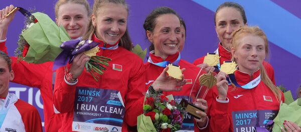 Белорусские девушки заняли первое место в командном зачете. Белорусские девушки заняли первое место в командном зачете. - Sputnik Беларусь