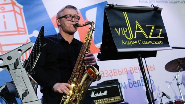 Нідэрландскі джаз-мэн Харысан Янг выступаў у суправаджэнні Vip-Jazz Андрэя Славінскага - Sputnik Беларусь
