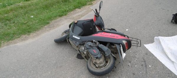 Скутер сбитого мужчины - Sputnik Беларусь