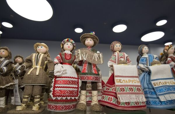 Белорусские сувениры в Астане на Экспо 2017 - Sputnik Беларусь