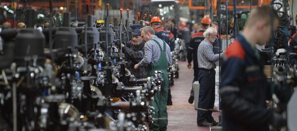 Корпус сборки тракторов МТЗ, архивное фото - Sputnik Беларусь