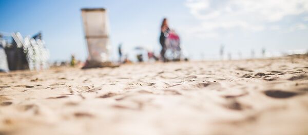 Пляж, архивное фото Пляж, архивное фото - Sputnik Беларусь