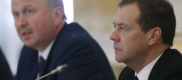 Председатель правительства РФ Дмитрий Медведев и премьер-министр Белоруссии Андрей Кобяков - Sputnik Беларусь