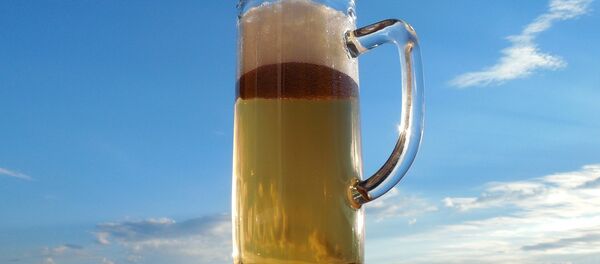 Бокал пива, архивное фото Бокал пива, архивное фото - Sputnik Беларусь
