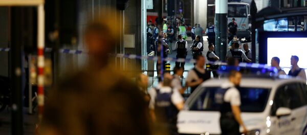 Войска и полиция оцепили центр Брюсселя после взрыва на вокзале - Sputnik Беларусь