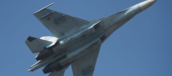 Истребитель СУ-27, архивное фото Истребитель СУ-27, архивное фото - Sputnik Беларусь