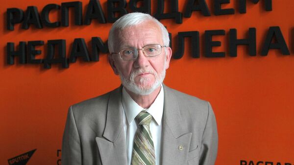 Доктор филологических наук, профессор, академик Сербской академии наук, заведующий кафедрой славянских литератур БГУ Иван Алексеевич Чарота - Sputnik Беларусь