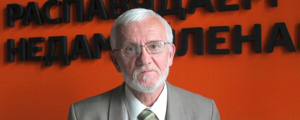 Доктор филологических наук, профессор, академик Сербской академии наук, заведующий кафедрой славянских литератур БГУ Иван Алексеевич Чарота - Sputnik Беларусь