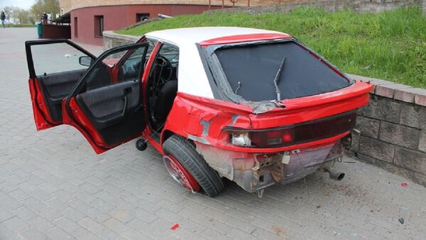 Mazda, сбившая женщину в Гродно - Sputnik Беларусь