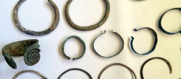 Изъятые браслеты - Sputnik Беларусь