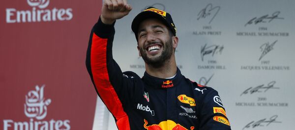 Австралиец Риккардо радуется победе в Баку Австралиец Риккардо радуется победе в Баку - Sputnik Беларусь