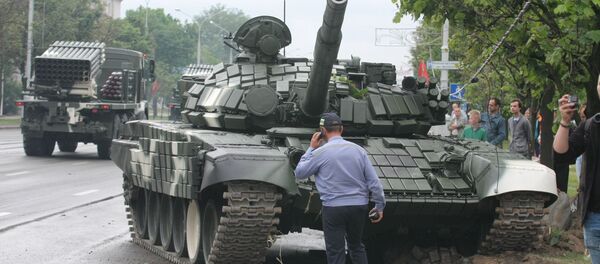 ДТП с танком Т-72 в Минске - Sputnik Беларусь