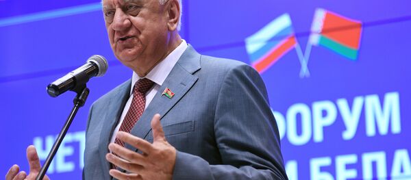 Міхаіл Мясніковіч на адкрыцці IV Форуму рэгіёнаў Расіі і Беларусі Міхаіл Мясніковіч на адкрыцці IV Форуму рэгіёнаў Расіі і Беларусі - Sputnik Беларусь