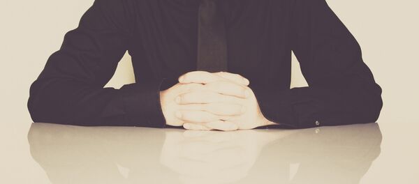 Мужчина на собеседовании, архивное фото Мужчина на собеседовании, архивное фото - Sputnik Беларусь