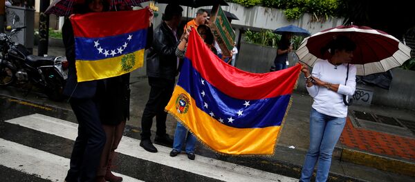 Акция оппозиции у здания парламента в Венесуэле - Sputnik Беларусь