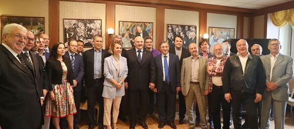 Президент Беларуси на встрече с членами Клуба главных редакторов ведущих российских СМИ - Sputnik Беларусь