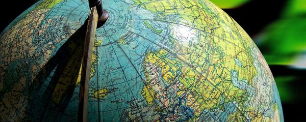 Глобус, архивное фото - Sputnik Беларусь