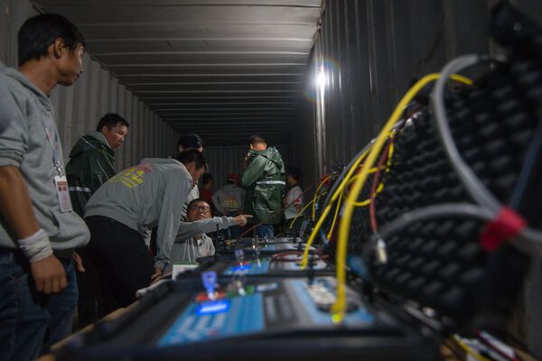 Подготовка к торжественному мероприятию была начата за неделю, а всего над шоу работали семь китайских команд - Sputnik Беларусь