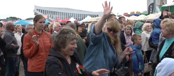 День Республики: как минчане празднуют 3 июля - Sputnik Беларусь