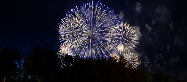 Відэафакт: як выглядаў салют у гонар Дня Незалежнасці - Sputnik Беларусь