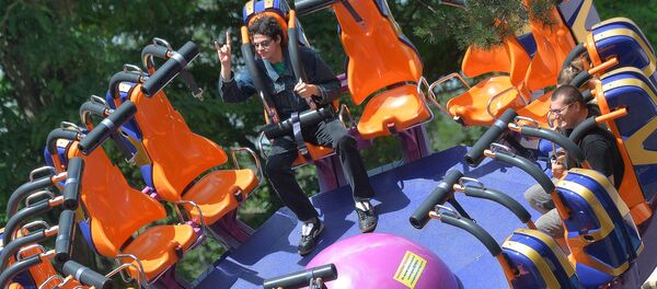 Карусель в парке, архивное фото Карусель в парке, архивное фото - Sputnik Беларусь