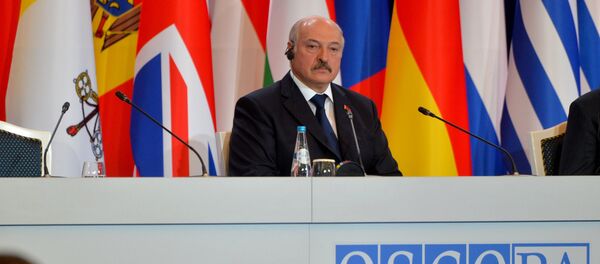 Президент Беларуси Александр Лукашенко на сессии ПА ОБСЕ в Минске - Sputnik Беларусь