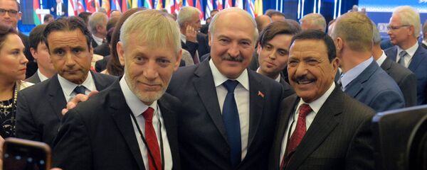 Президент Беларуси Александр Лукашенко на сессии ПА ОБСЕ в Минске - Sputnik Беларусь