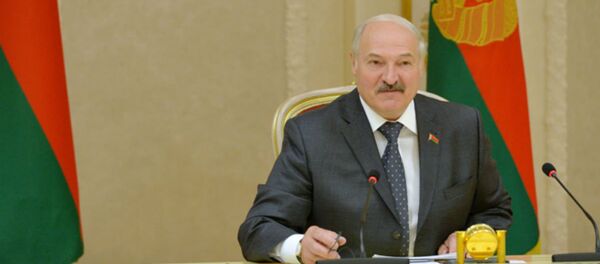 Александр Лукашенко на встрече с делегацией Конгресса США 6 июля 2017 года Александр Лукашенко на встрече с делегацией Конгресса США 6 июля 2017 года - Sputnik Беларусь