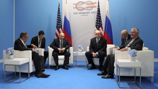 Встреча президента РФ Владимира Путина и президента США Дональда Трампа - Sputnik Беларусь