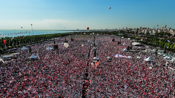 Многотысячные митинги оппозиции проходят в Турции - Sputnik Беларусь