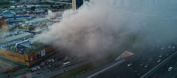 Пожар в ТЦ РИО в Москве - Sputnik Беларусь